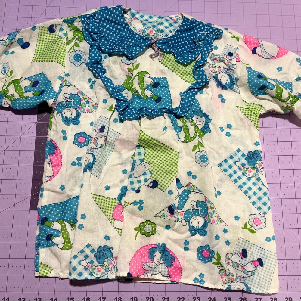 Vintage-Style Kids Blue & White Printed Ruffle Collar Top